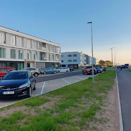 Rannaaeaerne Modernne Korter Uues Majas Appartement *