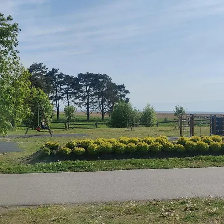 Rannaaeaerne Modernne Korter Uues Majas Apartment