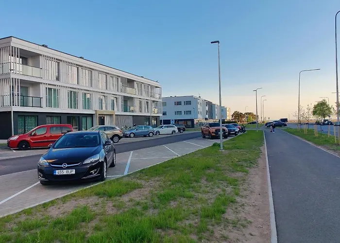 Rannaaeaerne Modernne Korter Uues Majas Korter *